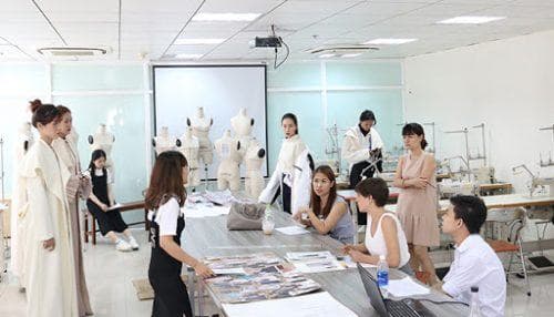 Không gian làm việc và sản xuất