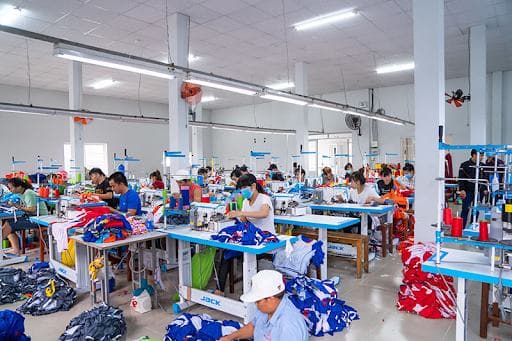Dây chuyền sản xuất tại nhà máy